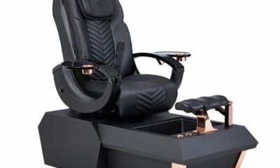 Black Pedicure Chairs: Combining Comfort, Style, and Functionality